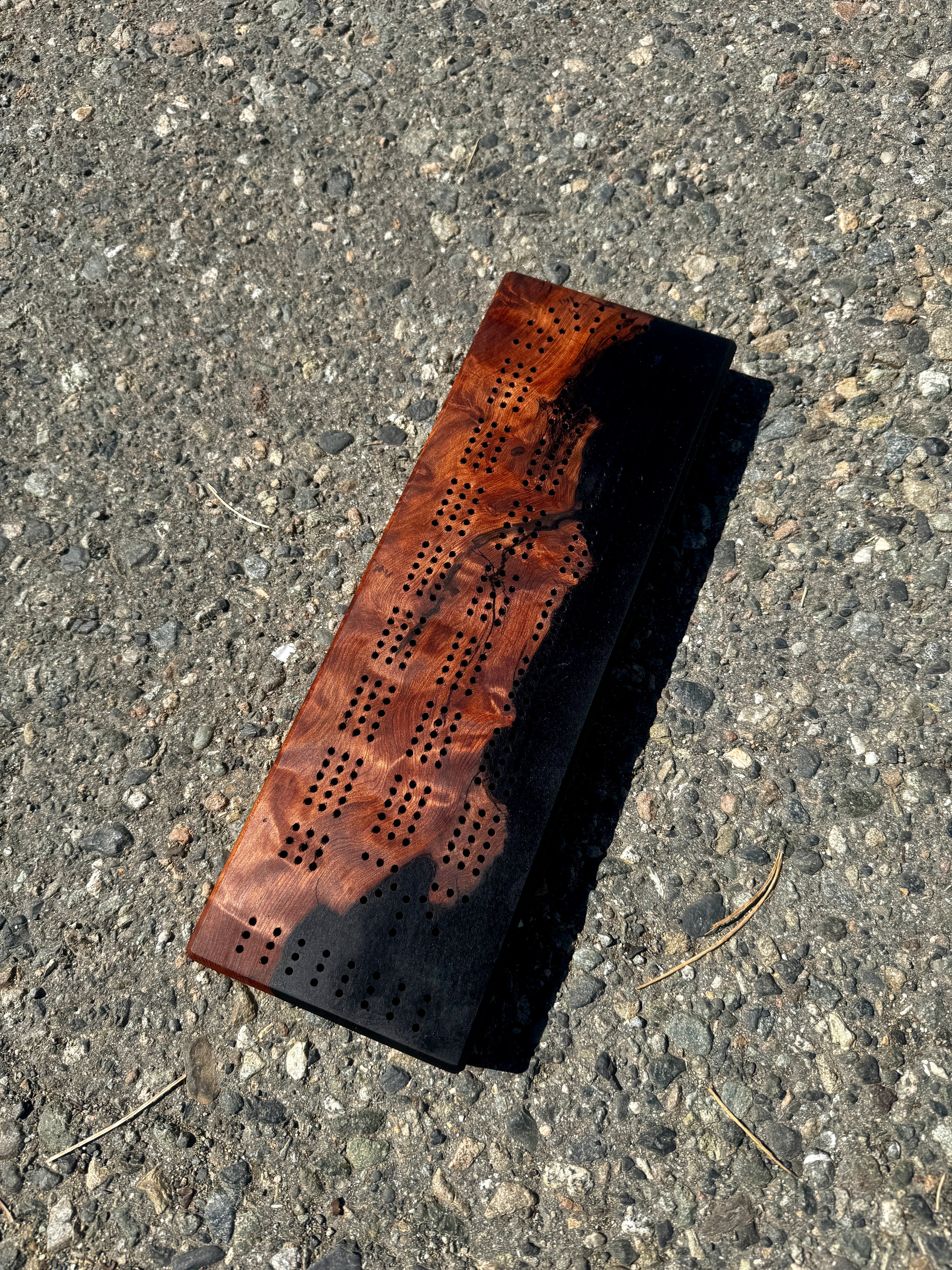 Figured Redwood & Metallic Black Cribbage Board