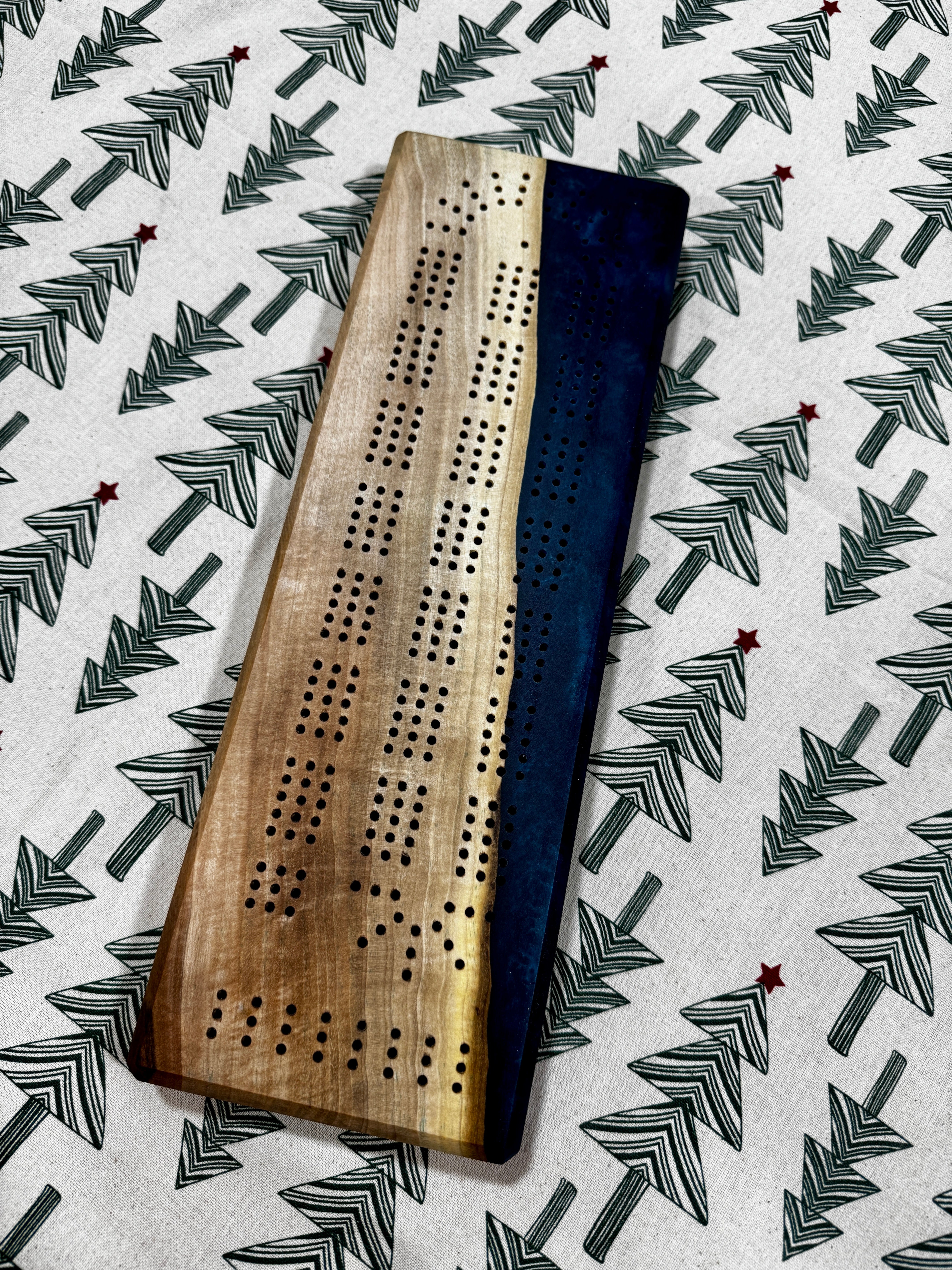 English Walnut & Blue Diamond Cribbage Board